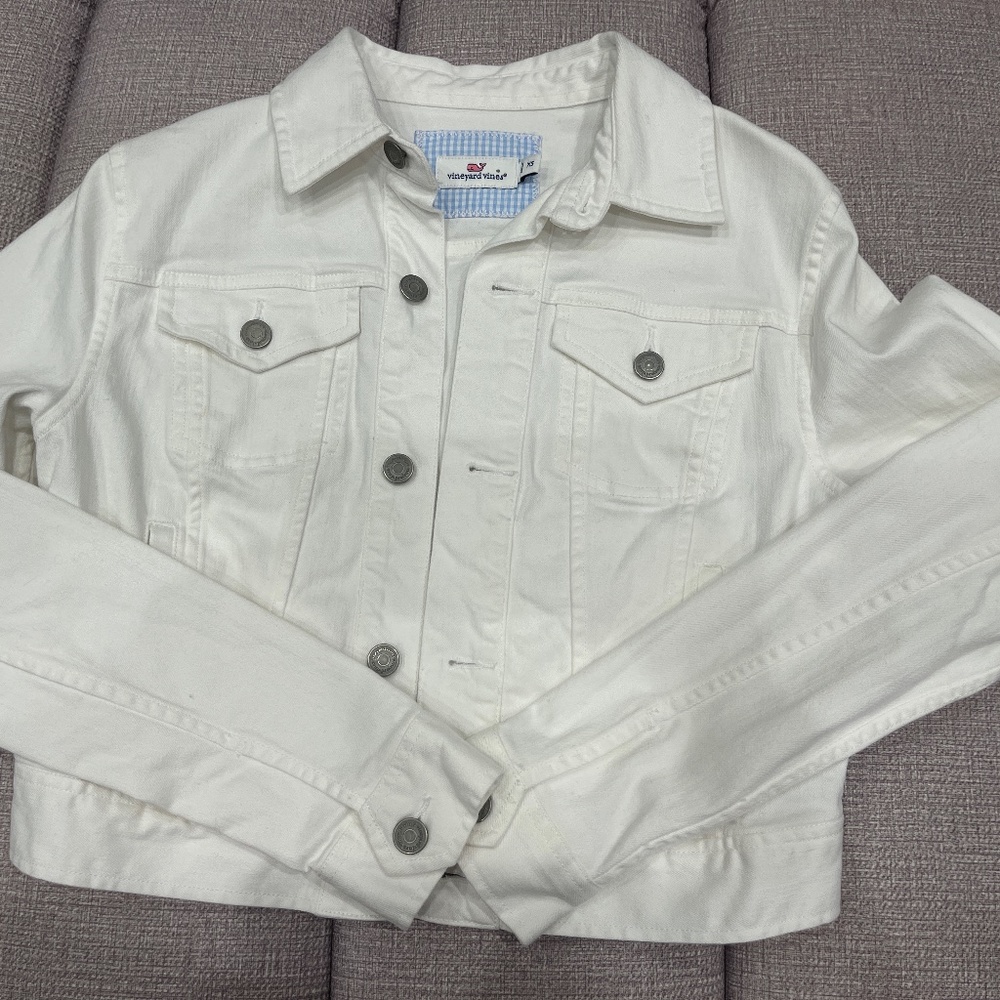 Vineyard Vines white denim jacket XS